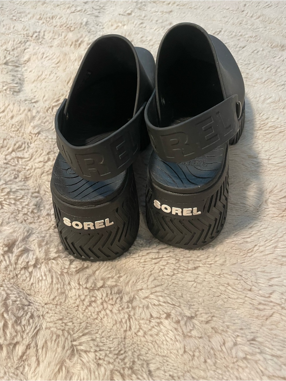 Sorel Black Platform Mule Clogs with Back Strap - Picture 4 of 8